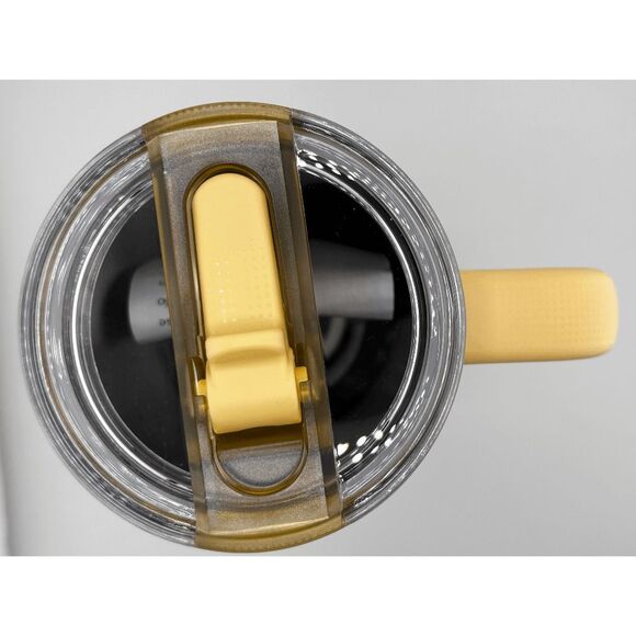 STANLEY QUENCHER PROTOUR FLIP STRAW TUMBLER 40OZ BUTTER GLOSS - Picture 4 of 5